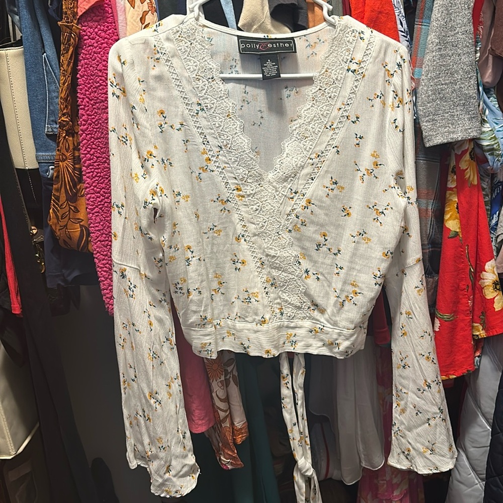 Polly & Esther cropped bell sleeve